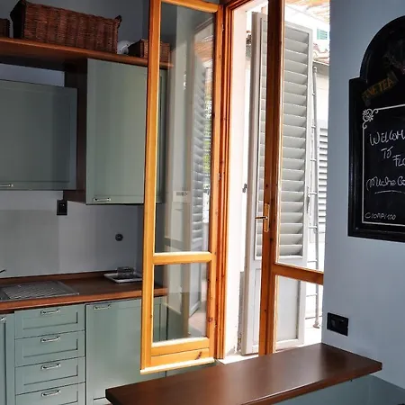Grazioso Appartamento In Centro Con Terrazza Privata Florença Exterior foto