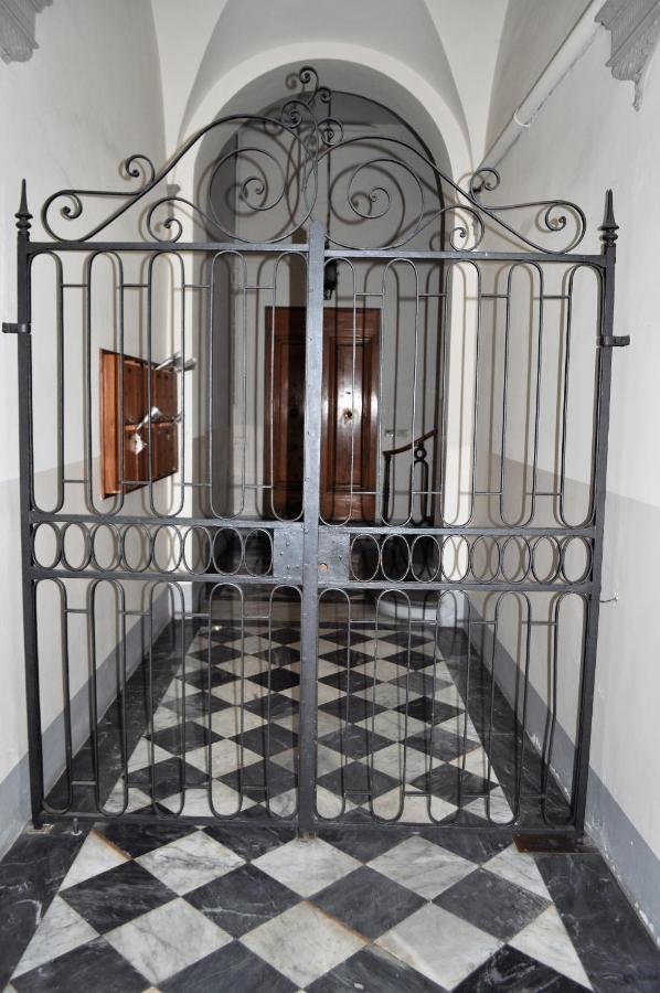 Grazioso In Centro Con Terrazza Privata * Florenz